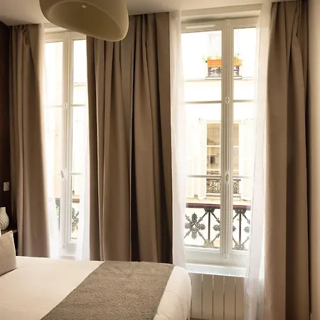 Elegant - 2br- 6p- Gare Saint Lazare, Cleaning Included Apartman