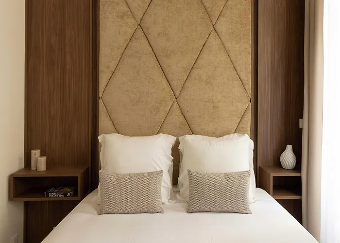 Апартаменты Elegant - 2br- 6p- Gare Saint Lazare, Cleaning Included