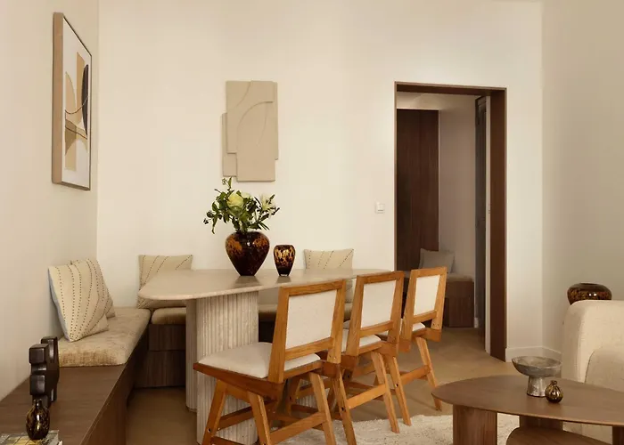 Апартаменты Elegant - 2br- 6p- Gare Saint Lazare, Cleaning Included Париж