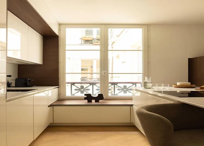 Elegant - 2br- 6p- Gare Saint Lazare, Cleaning Included Апартаменты
