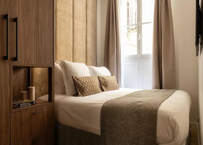 Elegant - 2br- 6p- Gare Saint Lazare, Cleaning Included Париж