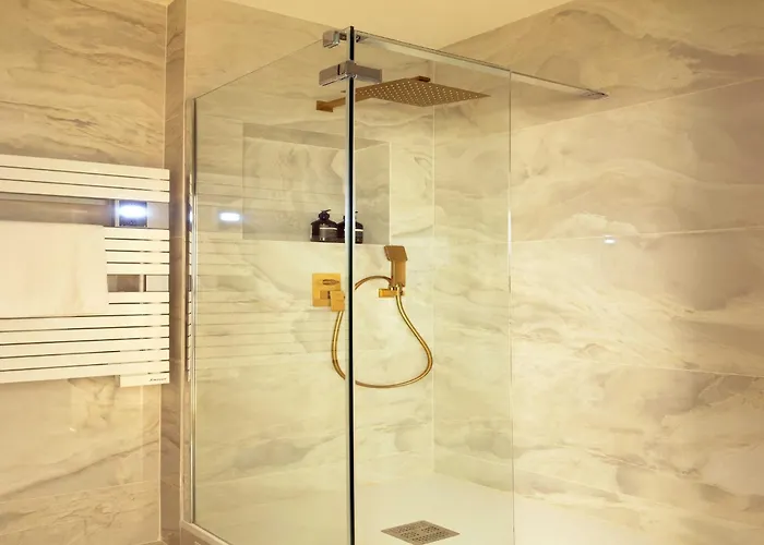 Апартаменты Elegant - 2br- 6p- Gare Saint Lazare, Cleaning Included